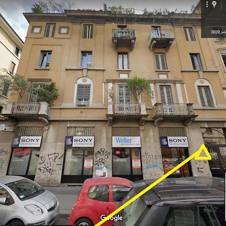 A Room In A Beautiful Apartment In The City Center Milano Eksteriør bilde