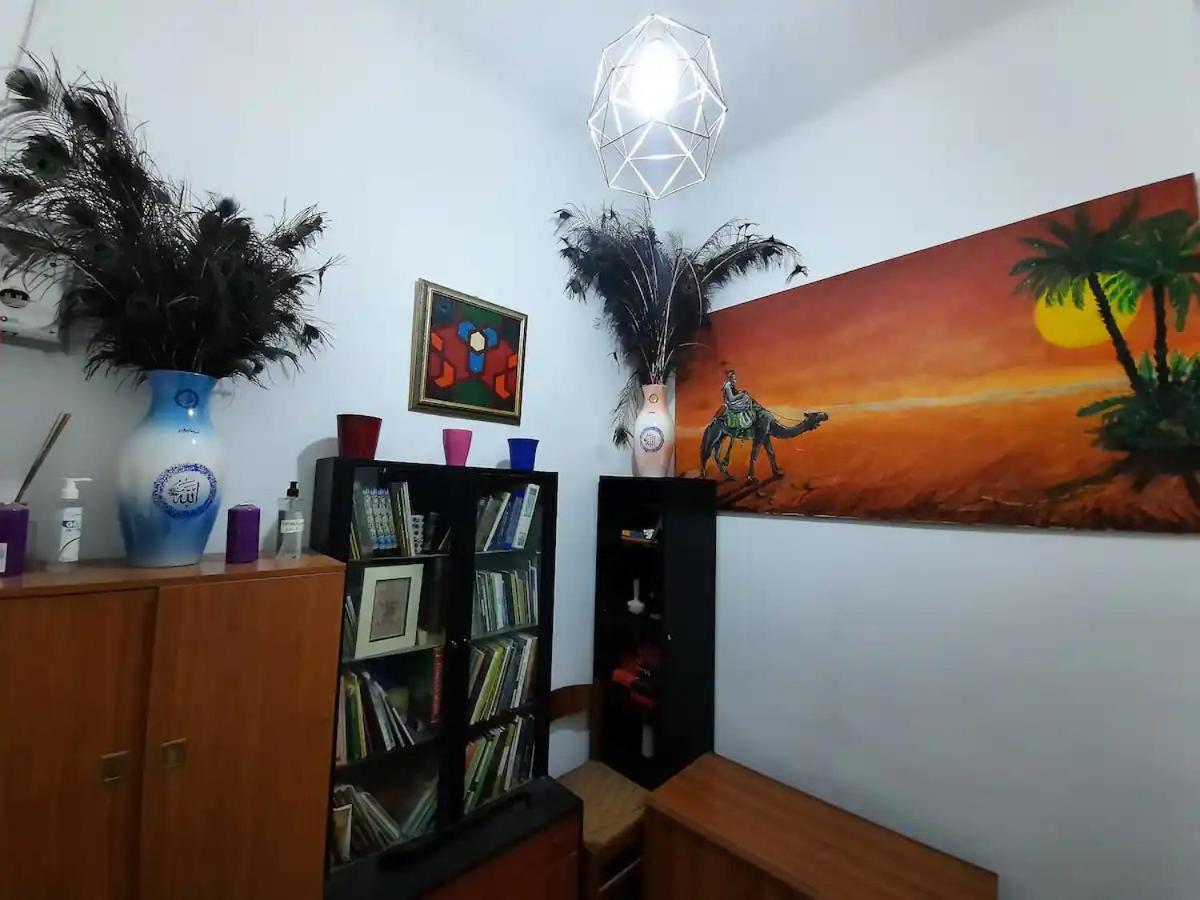 A Room In A Beautiful Apartment In The City Center Milano Eksteriør bilde