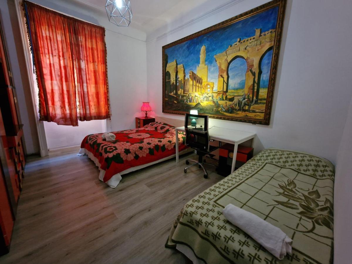 A Room In A Beautiful Apartment In The City Center Milano Eksteriør bilde